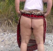 JenPetre – She Flashes Her Tits, Pussy And Ass On The Beach