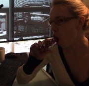 JizzBombJads - Dildo-Blowjob im Sekretärin-Style