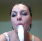 Kattypretty – Kate playing with condom with a lot of sperm