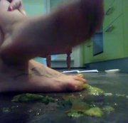 Kattypretty – You love to eat fruits from feets of sexy Goddess