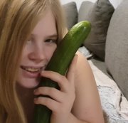 KatySweet - OHA!! WAS EIN RIESIGES TEIL !! WIRD ES JETZT VIELLEICHT EIN WENIG SCHMRZHAFT..?