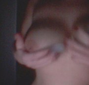 Ladonya - Meine heißen Titten mit Eiswürfeln massiert!!!Must look..HOT!!