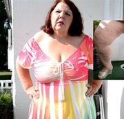 Lady-Ambrosya – Pissen auf Balkonien