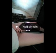 LadyRoxxy – Weit pinkeln vom Stuhl