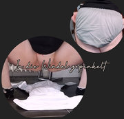 LadyWetlips - In die Windel gepinkelt