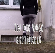 LadyWetlips - In die Hose gepinkelt