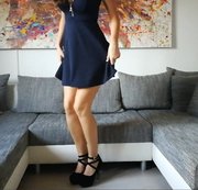 Laura2001 – WENN MEINE MAMA WÜSSTE WAS ICH HIER MACHE!???? MEIN ERSTES MAL VOR DER KAMERA!!!
