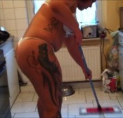 Lea-xTabulos - Geiles nasses putzen