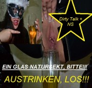 LeckerLipsy - Einmal Natursekt von der maskierten Fremden, bitte!!!