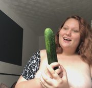 Lena-LeBeau – DIE ZERSTÖRUNG DER VAGINA :) EXTREMER GURKENFICK ZUM ORGASMUS