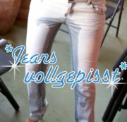Lexia-Angel - In die Jeans gepisst