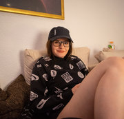 Lina-Klein - Er hatte keine Chance! Kollegen rumgekriegt.