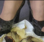 Lina989 - Crushing: Banane und Coole Peeptoes