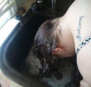 LizzyLangley – Purple hair washing