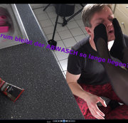 Lovely-Fetish – Clip 97Lar –Mistress Lara’s Füße Lecken!