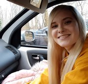 LovlyLuna - Mein erstes Mal im Auto !