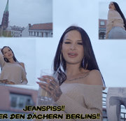 Maja-Bach - Jeanpiss!! Über den Dächern Berlins!