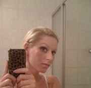 MarieHH - First Clip in Badewanne, Shaving & Massage