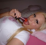 Mary-Magic - Teenyfotze vom Lolly gefickt
