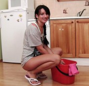 MeganPromesi - Bei Reinemachen durchgefickt