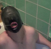 MeisterPeitsche-GmbH - Pissen ins Gesicht und schlucken