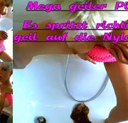 MelissaDeluxe – Pissen Deluxe! Jetzt werden meine Nylons veredelt