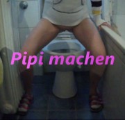 Miss-Beautiful - Pipi machen