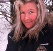 Miss-Busty-MilF - Ups, die Schneepannenshow