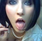 Miss-Doertie - Tür2: SCHLUCK L*****!