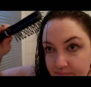 MissJen – brushing my wet hair