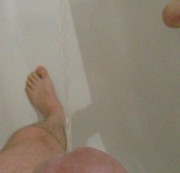 MisterZunge - Piss in die Wanne!