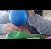 MolligeKleineSie83 – Ballon zum blatzen bekommen