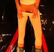 MovieBitch - Piss mir in die Leggins