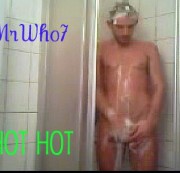 MrWho7 – Shower Time