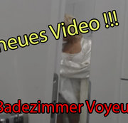 NancyCute – Badezimmer Voyeur