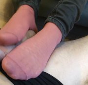 Newcummer-2018 – Ihre geilen Füße massieren meinen Schwanz steifer….