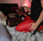 Nightfrozen – Kissen Ficker – Wunschclip  custom