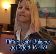 Nina-Nina - Mitten beim Italiener gefingert!!!