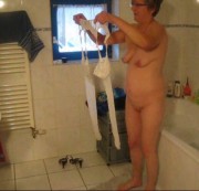 OmaBea - Zieh mich geil an für den Gastuser