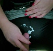 OutdoorFickluder - Mal wieder auf die Leggin gewichst