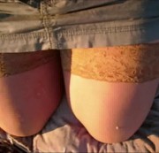 OutdoorFickluder - Gesicht und Nylons gewichst hmmmmm