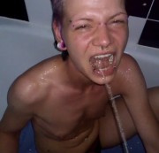 PIERCING-QUEEN - Nach der Bestrafung die RACHE!!