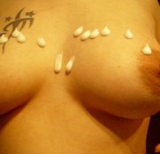 PiercingKitty - Titten eincremen