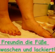 PiercingKitty - Freundin die Füße lackiert!