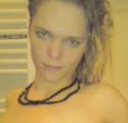 Pissblag - ..was macht eine nackte Frau wohl nach dem duschen?