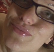 Popp-Sylvie - Sperma-Gesicht extrem