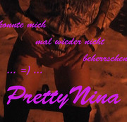PrettyNina - gepisst vor das Restaurant