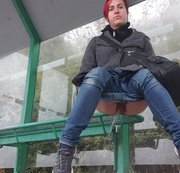 Red-Queen89 - Busbahnhof piss