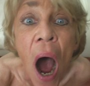 ReifeLadies - Schau mir in die Augen - spritz mir in den Mund!