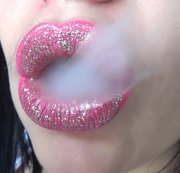 RussianBeauty – Hookah smoking & Lipstick fetish